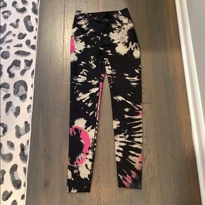 Noli Tie Dye legging SZ:XS. NEW w/o tag
